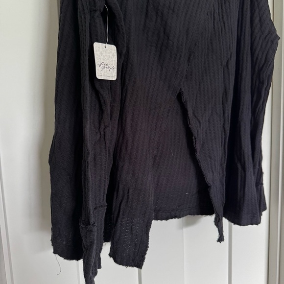 Free People Juicy Black Ribbed Knit Cowl Neck
Tunic Top size large - Picture 5 of 10